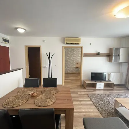 Midtown - Easy Check-in&parking Lejlighed Budapest