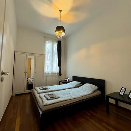 Lejlighed Midtown - Easy Check-in&parking Budapest