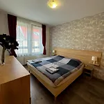 Midtown - Easy Check-in&parking Apartment