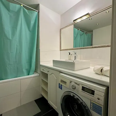 Apartment Midtown - Easy Check-in&parking *