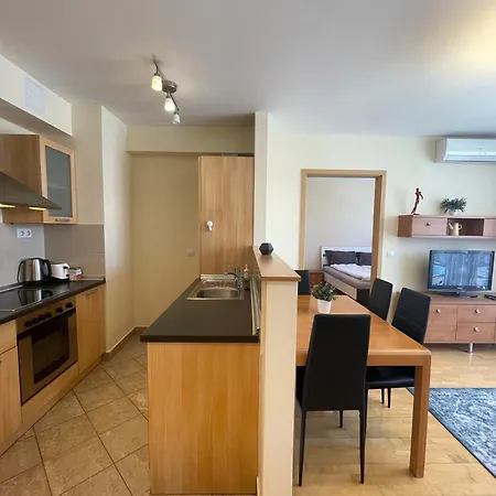 Apartment Midtown - Easy Check-in&parking *