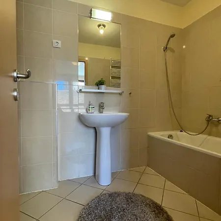 Midtown - Easy Check-in&parking Apartment Budapest