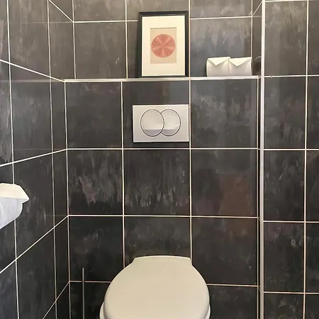 Midtown - Easy Check-in&parking Apartment
