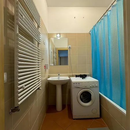 Midtown - Easy Check-in&parking Apartment