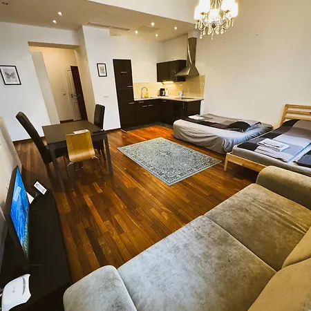 Midtown - Easy Check-in&parking Apartment *