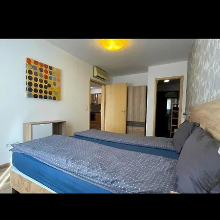 Midtown - Easy Check-in&parking Apartment *