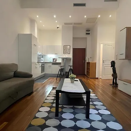 Apartment Midtown - Easy Check-in&parking