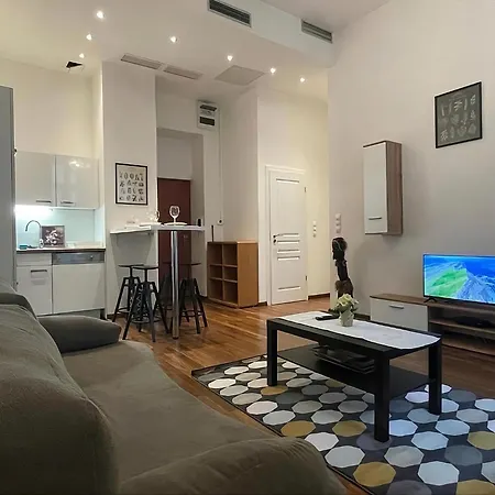 Midtown - Easy Check-in&parking Apartment