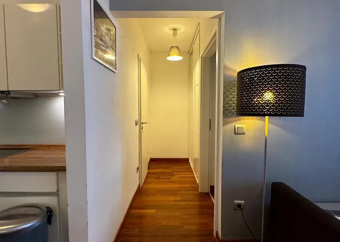 Midtown - Easy Check-in&parking Apartament