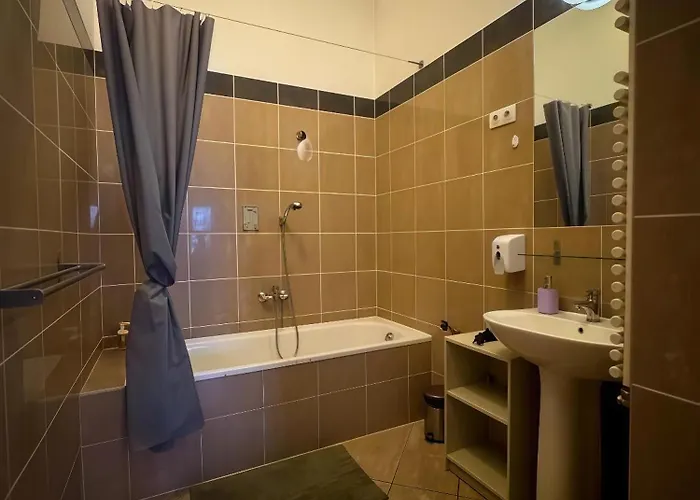 Midtown - Easy Check-in&parking Apartament Budapesta