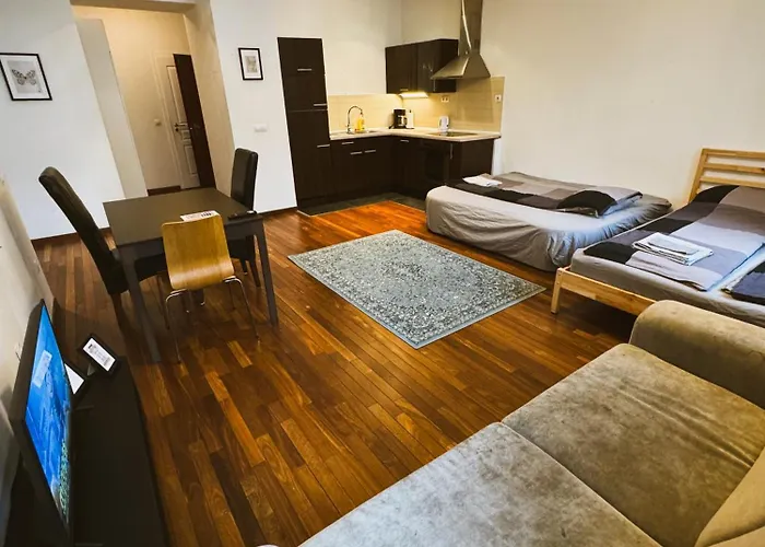 Midtown - Easy Check-in&parking Apartament *