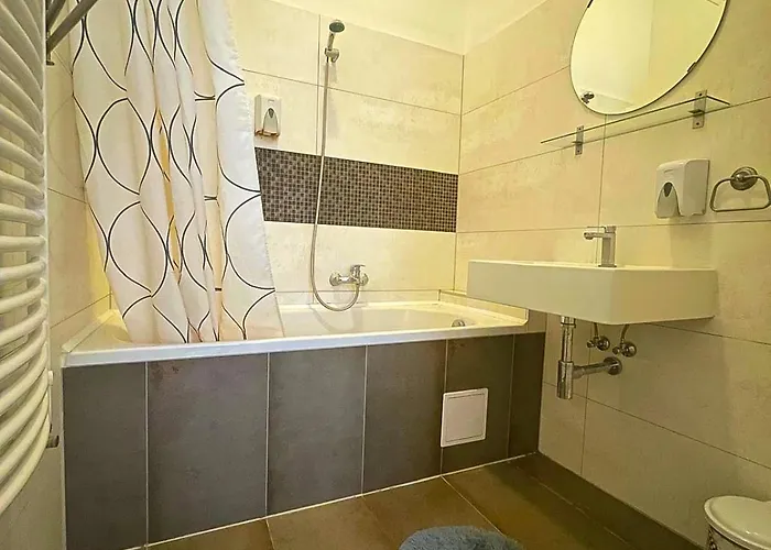 Midtown - Easy Check-in&parking Apartament