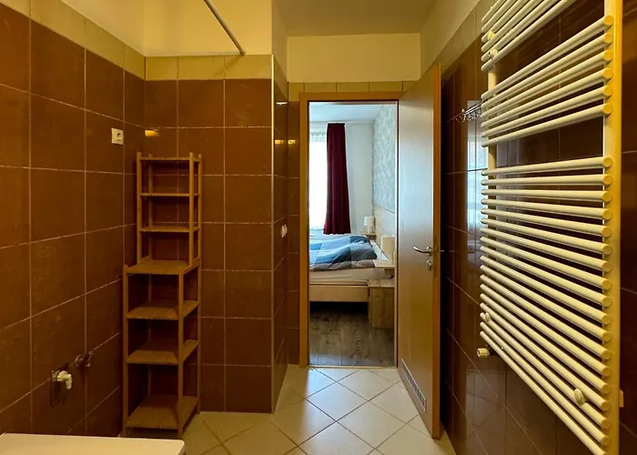 Midtown - Easy Check-in&parking Apartament Budapesta