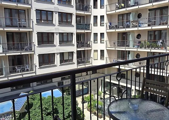 Midtown - Easy Check-in&parking Apartament *