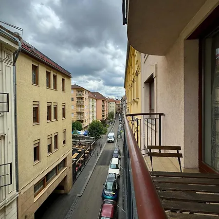 Midtown - Easy Check-in&parking * Budapest