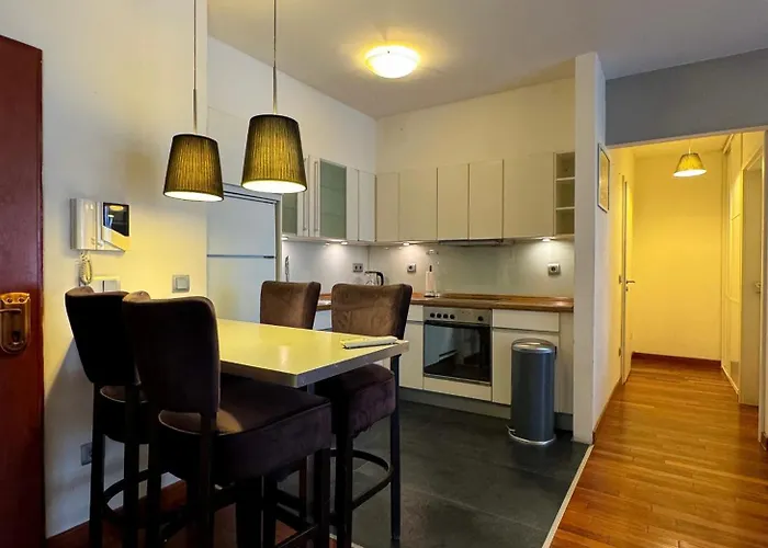 Apartment Midtown - Easy Check-in&parking *